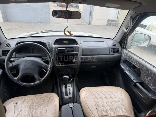 Mitsubishi Pajero io 1999, 214,168 km - 1.8 l - Sumqayıt