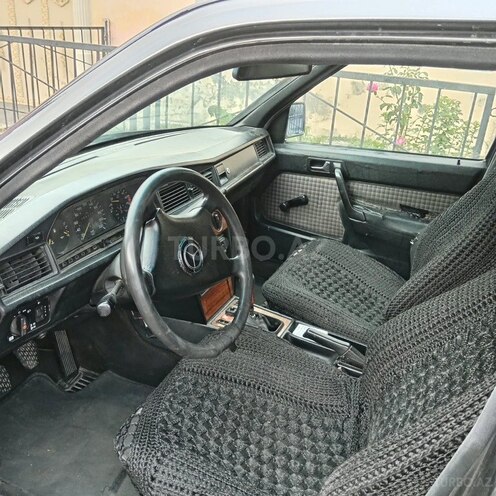 Mercedes 190 1992, 606,606 km - 2.0 l - Bakı