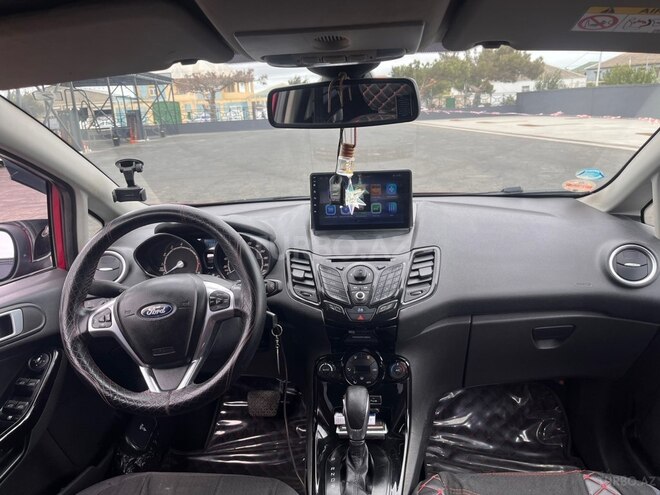 Ford Fiesta 2014, 140,000 km - 1.6 l - Bakı