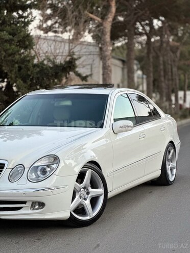 Mercedes E 240 2003, 282,000 km - 2.6 л - Bakı