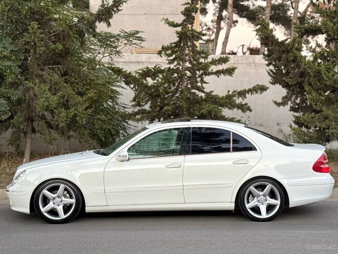 Mercedes E 240 2003, 282,000 km - 2.6 л - Bakı