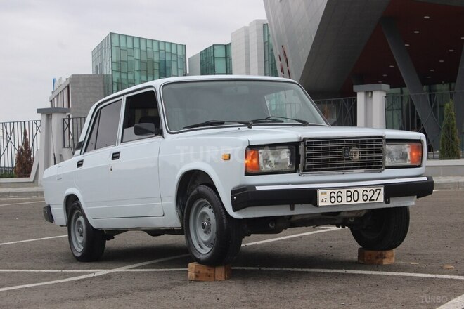LADA (VAZ) 2107 2008, 82,560 km - 1.6 l - Yevlax