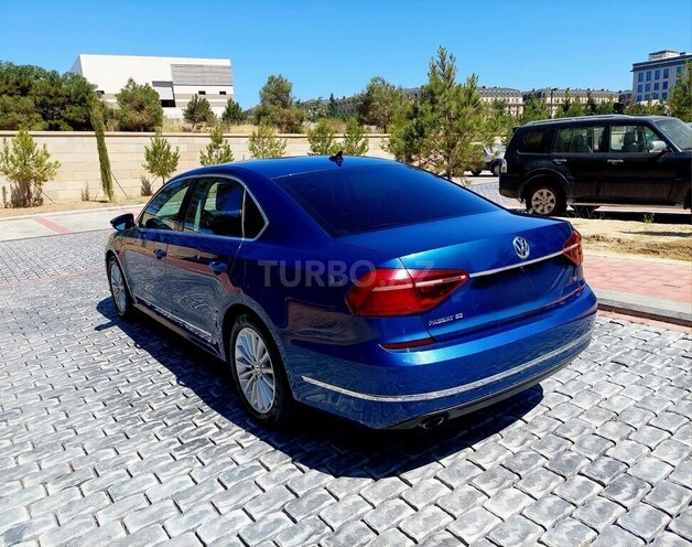 Volkswagen Passat 2016, 144,000 km - 1.8 л - Bakı