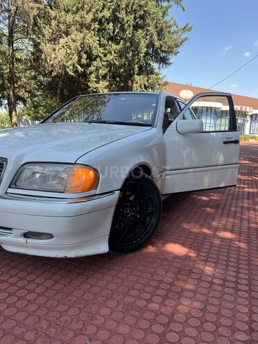 Mercedes C 230 1998, 242,000 km - 2.3 л - Cəlilabad