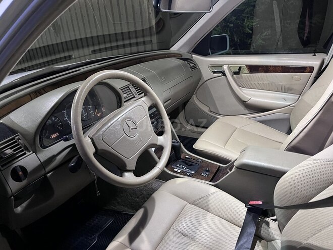 Mercedes C 230 1998, 242,000 km - 2.3 л - Cəlilabad