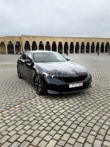 BMW 530 2025, 13,000 km - 2.0 л - Bakı