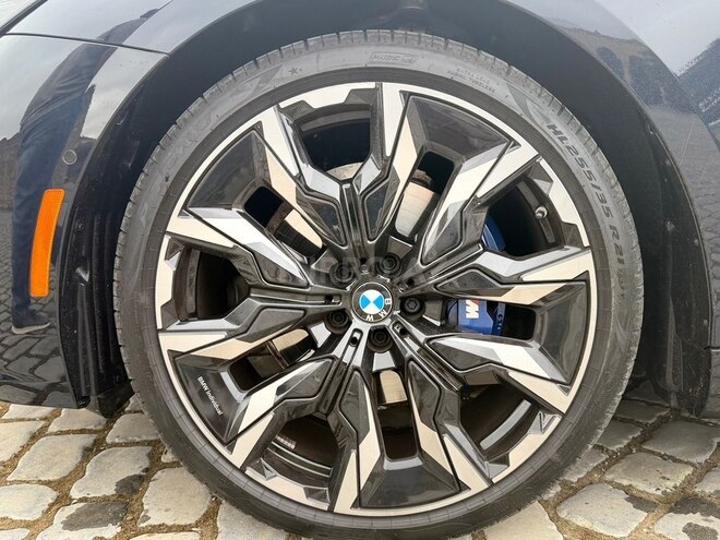 BMW 530 2025, 13,000 km - 2.0 л - Bakı