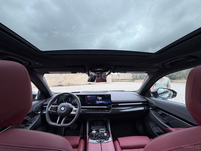 BMW 530 2025, 13,000 km - 2.0 л - Bakı