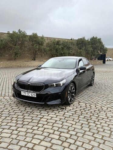 BMW 530 2025, 13,000 km - 2.0 л - Bakı