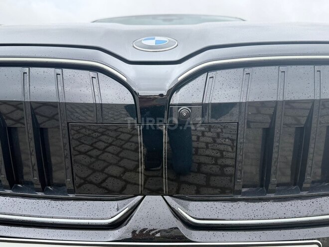 BMW 530 2025, 13,000 km - 2.0 л - Bakı