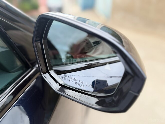 BMW 530 2025, 13,000 km - 2.0 л - Bakı