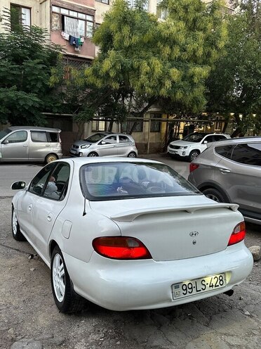 Hyundai Elantra 1996, 638,000 km - 2.0 l - Bakı
