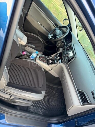 Hyundai Elantra 2019, 70,000 km - 2.0 л - Bakı