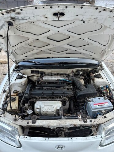 Hyundai Elantra 1996, 638,000 km - 2.0 l - Bakı