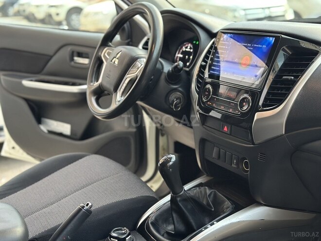 Mitsubishi L200 2023, 68,000 km - 2.4 l - Xırdalan