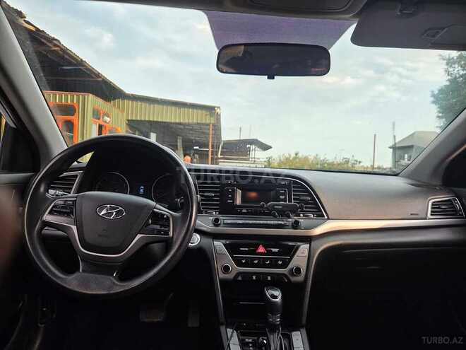 Hyundai Avante 2017, 230,000 km - 1.6 l - Sabirabad