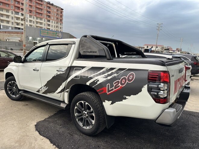 Mitsubishi L200 2023, 68,000 km - 2.4 l - Xırdalan