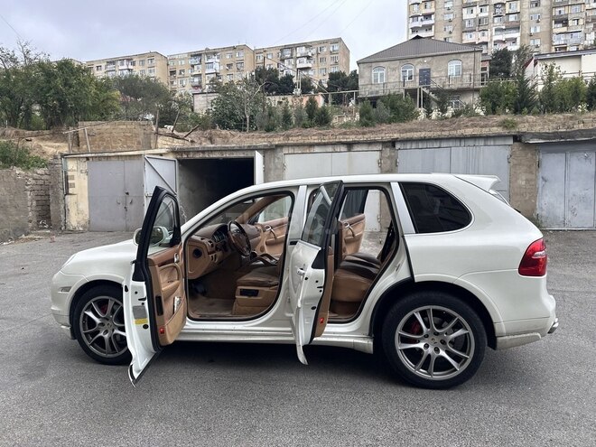Porsche Cayenne GTS 2009, 130,000 km - 4.8 l - Bakı