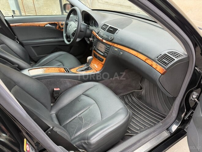 Mercedes E 320 4MATIC 2004, 248,000 km - 3.2 l - Bakı