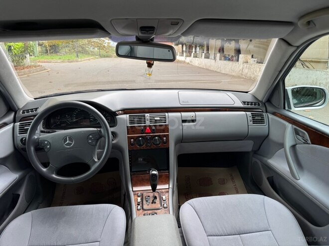 Mercedes E 200 2001, 298,000 km - 2.0 l - Masallı