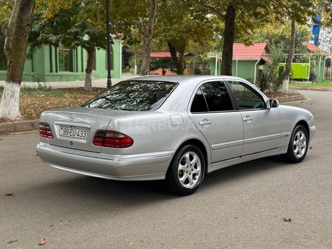 Mercedes E 200 2001, 298,000 km - 2.0 l - Masallı