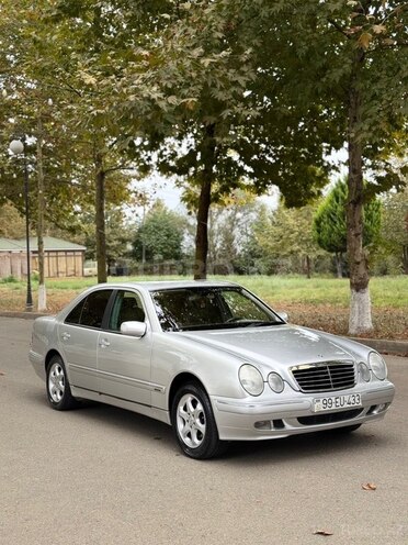Mercedes E 200 2001, 298,000 km - 2.0 l - Masallı