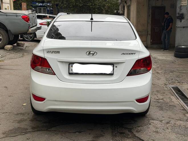 Hyundai Accent 2013, 309,000 km - 1.4 л - Bakı