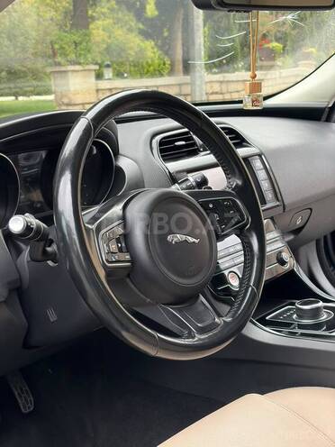 Jaguar XE 2017, 236,000 km - 2.0 l - Bakı