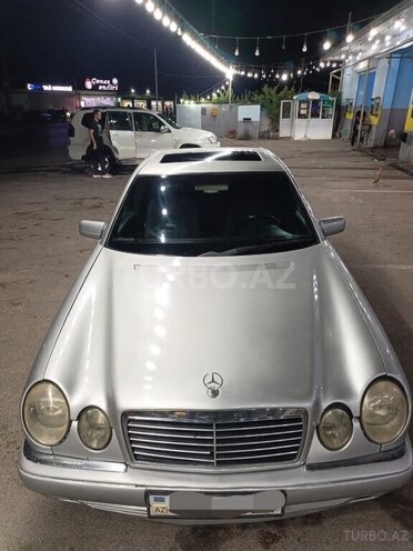 Mercedes E 230 1996, 250,000 km - 2.3 l - Bakı