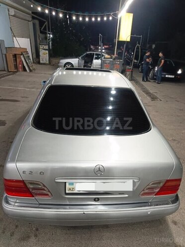 Mercedes E 230 1996, 250,000 km - 2.3 l - Bakı