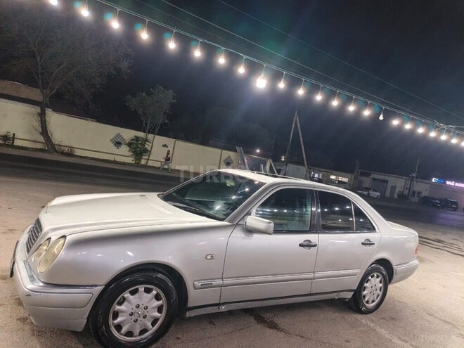 Mercedes E 230 1996, 250,000 km - 2.3 l - Bakı