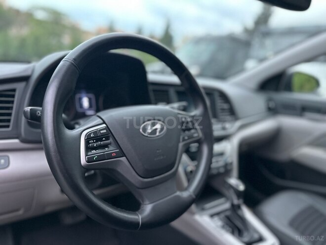 Hyundai Elantra 2017, 132,000 km - 2.0 l - Bakı
