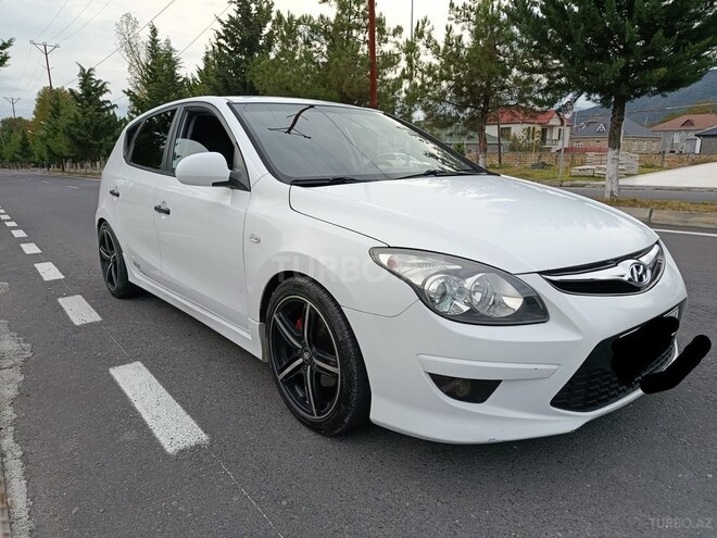 Hyundai i30 2010, 280,000 km - 1.4 л - Zaqatala