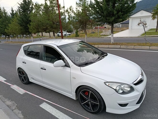 Hyundai i30 2010, 280,000 km - 1.4 л - Zaqatala