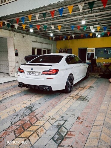 BMW 528 2015, 210,000 km - 2.0 l - Gəncə