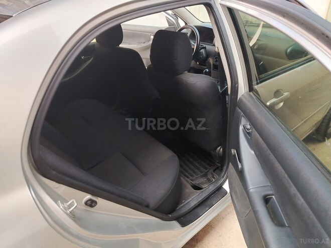 Toyota Corolla 2005, 246,400 km - 1.4 л - Bakı