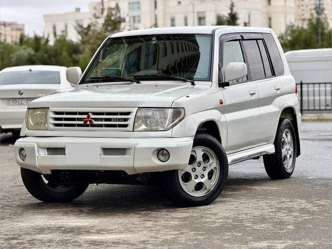 Mitsubishi Pajero io 2000, 377,000 km - 2.0 l - Bakı