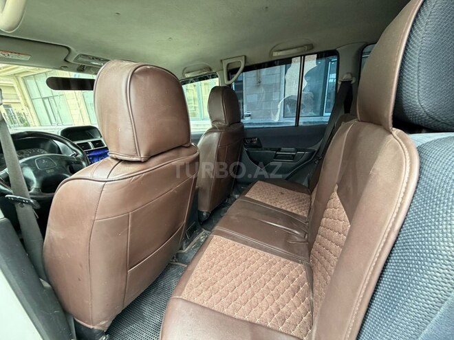 Mitsubishi Pajero io 2000, 377,000 km - 2.0 l - Bakı