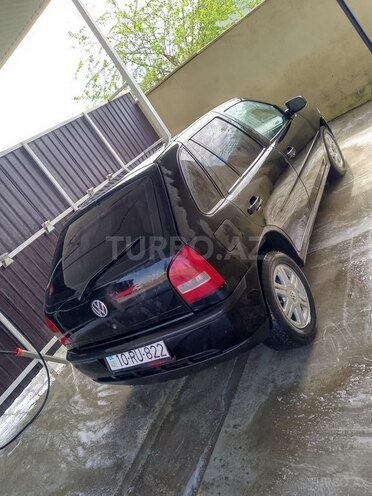 Volkswagen  2005, 236,456 km - 1.8 л - Bakı