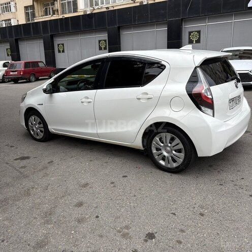 Toyota Aqua 2017, 197,000 km - 1.5 l - Bakı