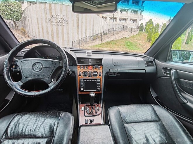 Mercedes C 180 2000, 303,000 km - 1.8 л - Tovuz