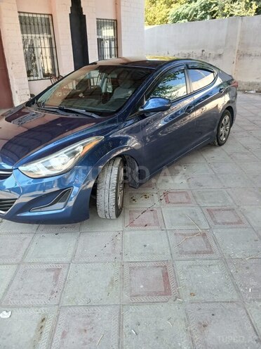 Hyundai Elantra 2015, 300,000 km - 1.8 l - Sumqayıt