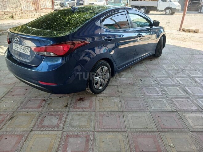 Hyundai Elantra 2015, 300,000 km - 1.8 l - Sumqayıt