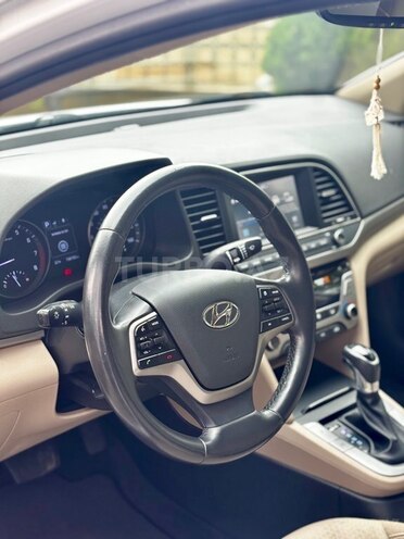 Hyundai Elantra 2018, 223,313 km - 2.0 l - Bakı