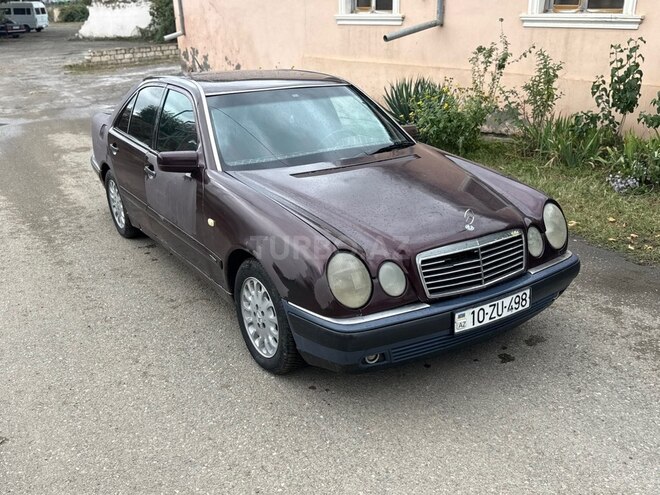 Mercedes E 230 1995, 485,000 km - 2.3 l - Qazax