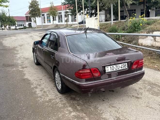 Mercedes E 230 1995, 485,000 km - 2.3 l - Qazax