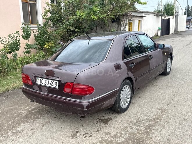 Mercedes E 230 1995, 485,000 km - 2.3 l - Qazax