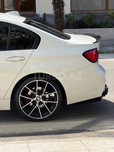 BMW 328 2013, 240,000 km - 2.0 л - Lənkəran