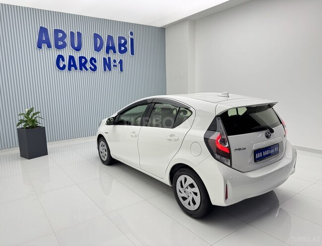Toyota Aqua 2019, 265,900 km - 1.5 l - Bakı