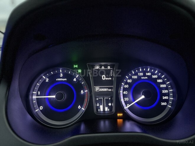 Hyundai Grandeur 2014, 227,000 km - 2.2 l - İsmayıllı